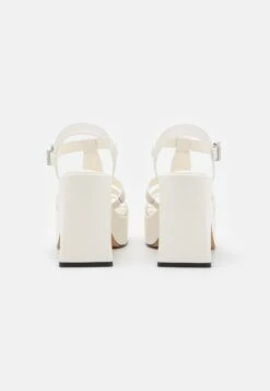 Aldo JENI FLOAM - Plateausandalette - White 9 Aldo JENI FLOAM - Plateausandalette - White -Aldo Verkaufsgeschäft 0da0b2dc0313456bad7b89d872db48dd