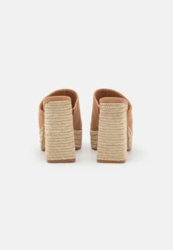 Aldo ARNENSEE - Pantolette Hoch - Light Brown 9 Aldo ARNENSEE - Pantolette Hoch - Light Brown -Aldo Verkaufsgeschäft 43edabfd30f642b68de599acb50ae02f