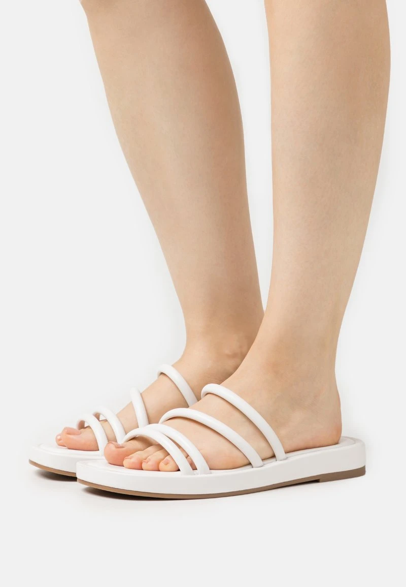 Aldo Pantolette Flach - White 1 Aldo Pantolette Flach - White